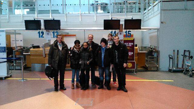 Mahir, Bishaaro, Muna, Allan, Simon, Patrick & Tom på väg till Finland.