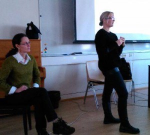 Två tjänstemän från Borgå stad berättar om finskt flyktingmottagande.