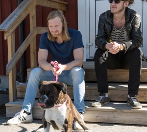Mingel med hund på Kävestadagen 2018.